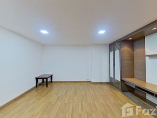 Condo en alquiler de 1 habitaciones en Phra Khanong, Bangkok