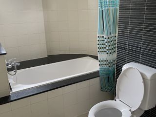 Apartamento en alquiler de 1 habitaciones en Khlong Toei, Bangkok
