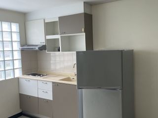 Apartamento en alquiler de 1 habitaciones en Khlong Toei, Bangkok