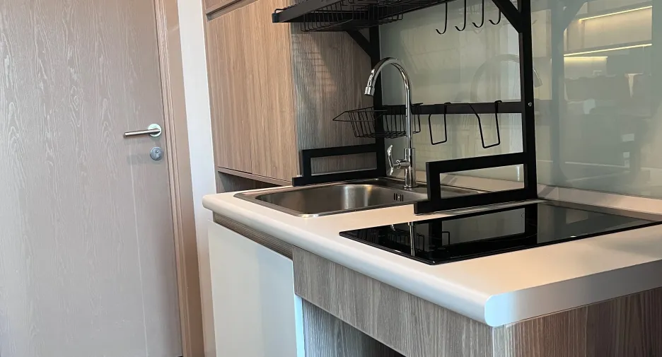 For rent 1 bed condo in Watthana, Bangkok