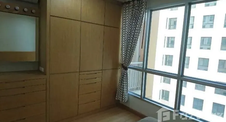 Condo en alquiler de 1 habitaciones en Huai Khwang, Bangkok
