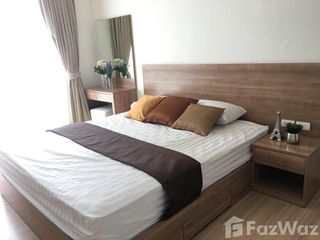 Аренда 2 спальни кондо в Пхра Кханонг, Бангкок