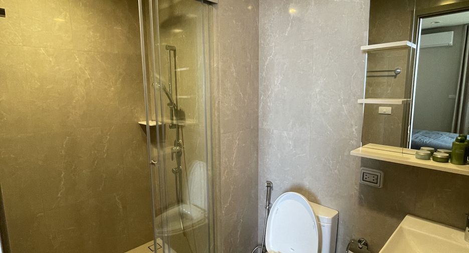 For rent 1 bed condo in Sathon, Bangkok