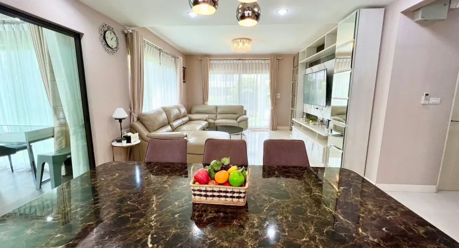 For rent 4 bedrooms house in Bang Phli, Samut Prakan