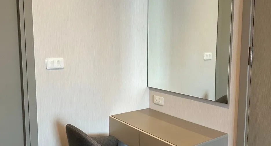 For rent 2 bedrooms condo in Phra Khanong, Bangkok