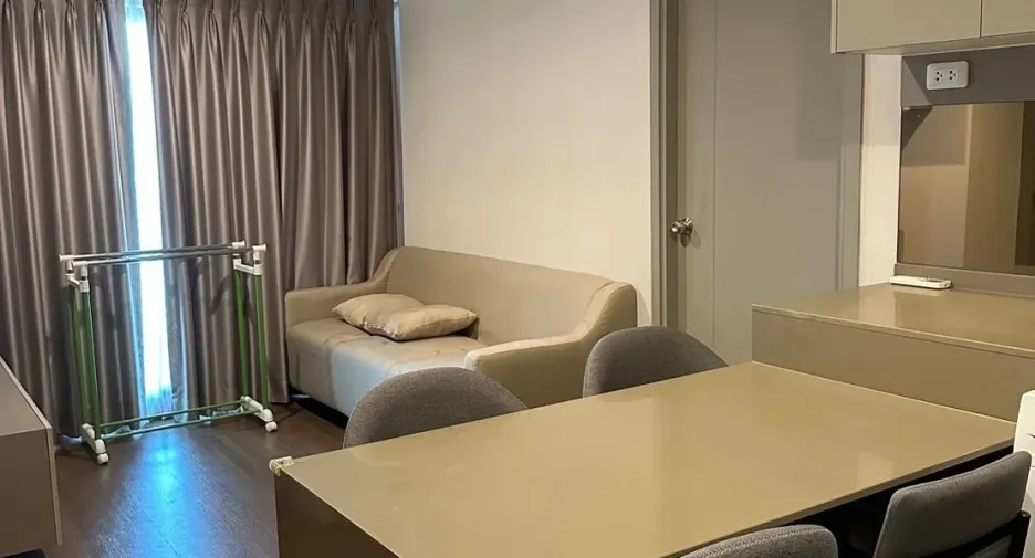 For rent 2 bedrooms condo in Phra Khanong, Bangkok