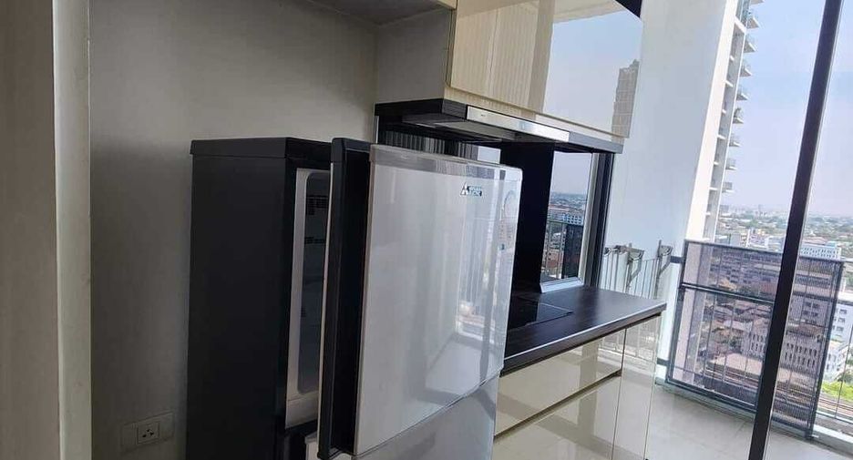 For rent 1 bed condo in Phra Khanong, Bangkok