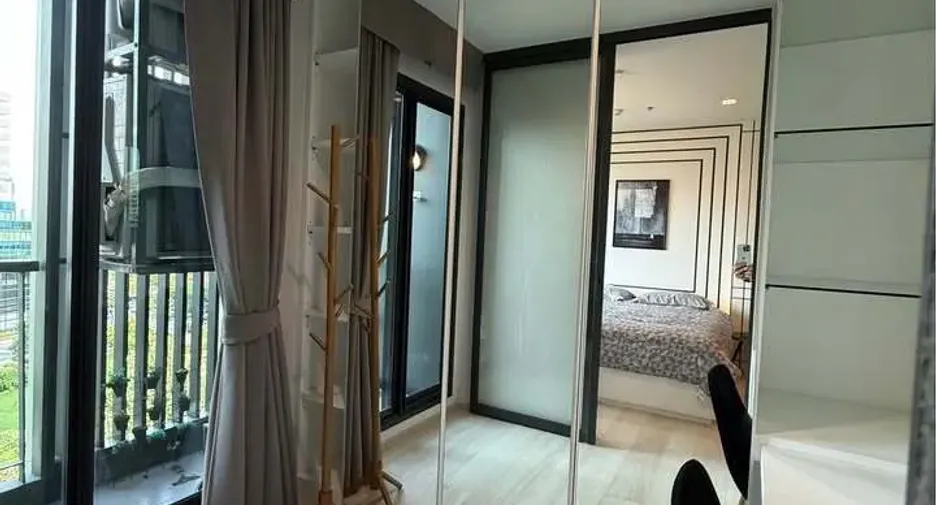 For rent 1 bed condo in Pathum Wan, Bangkok