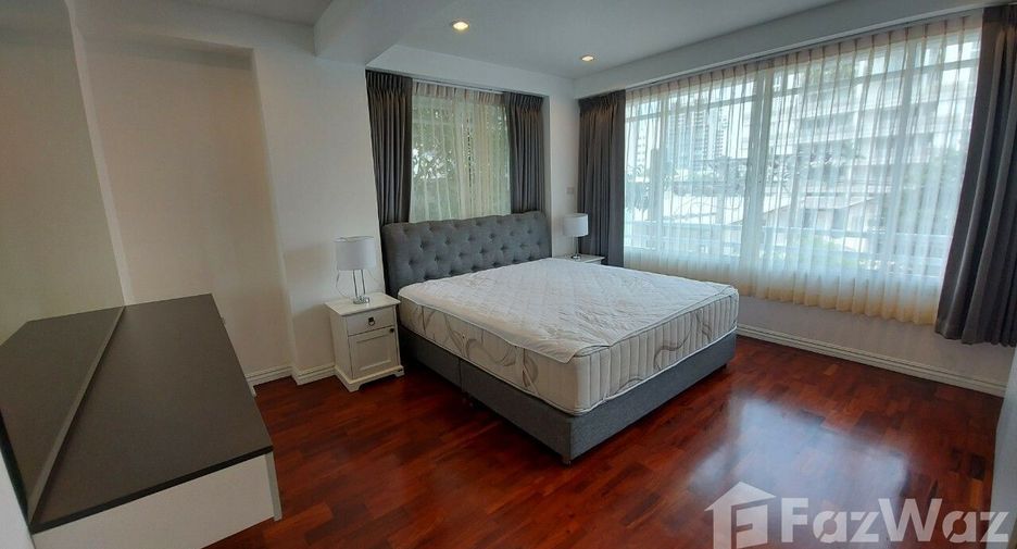 À louer 3 chambres appartement à Watthana, Bangkok