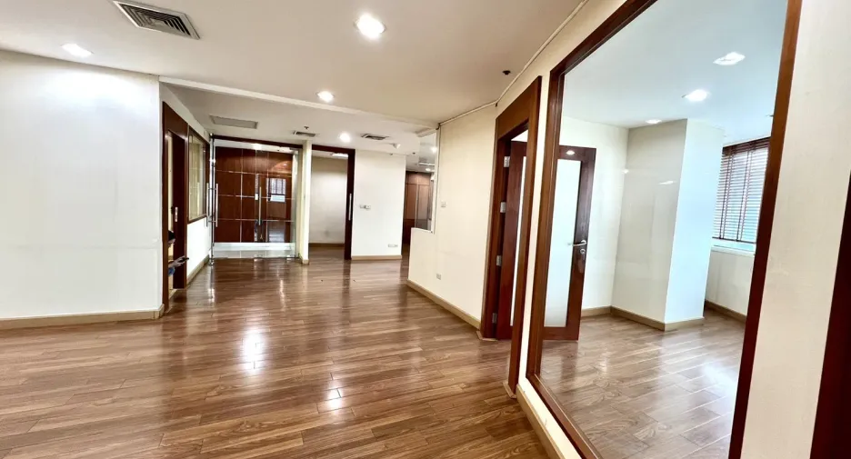 For rent office in Watthana, Bangkok