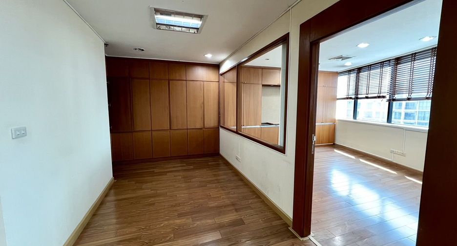 For rent office in Watthana, Bangkok