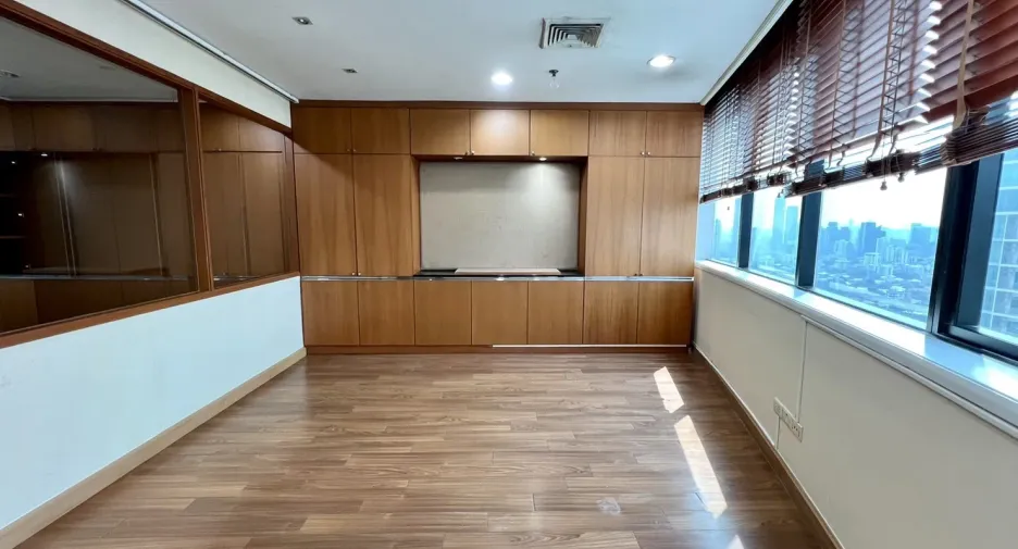 For rent office in Watthana, Bangkok