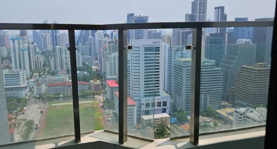 For rent 2 bedrooms condo in Watthana, Bangkok