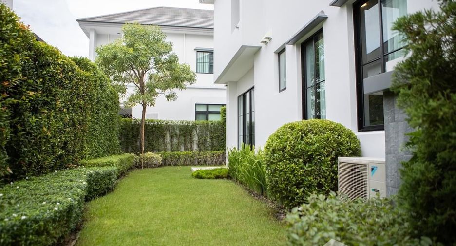 For rent 4 bedrooms house in Saphan Sung, Bangkok