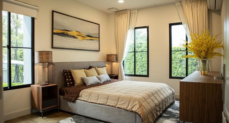 For rent 4 bedrooms house in Saphan Sung, Bangkok