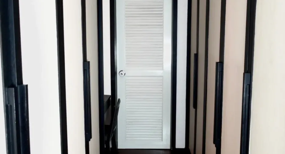 For rent 3 bedrooms condo in Pathum Wan, Bangkok