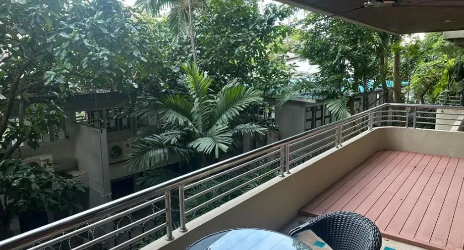 For rent 1 bed condo in Yan Nawa, Bangkok