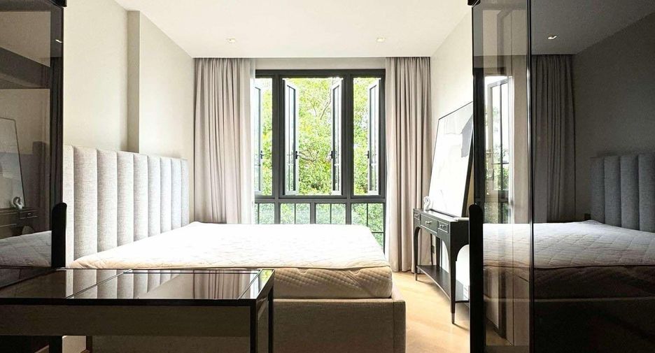For rent 2 bedrooms condo in Watthana, Bangkok