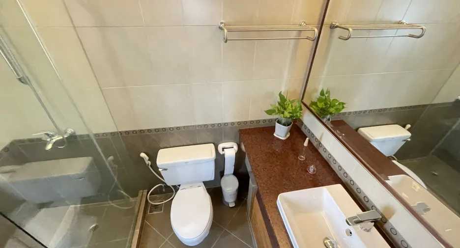 For rent 3 bedrooms apartment in Sathon, Bangkok