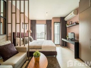 Condo en alquiler de estudio en Huai Khwang, Bangkok