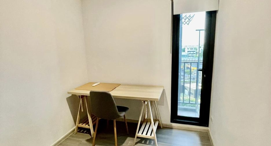 Wohnung zur Miete mit 2 Zimmer in Bang Phlat, Bangkok