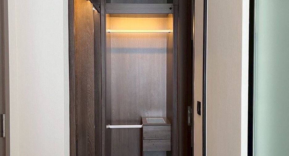 À louer 1 chambre condo à Watthana, Bangkok
