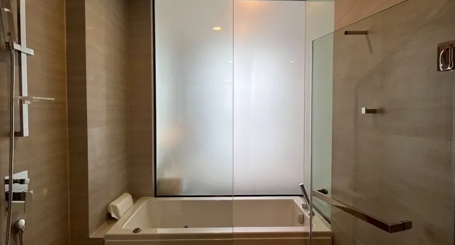 À louer 1 chambre condo à Watthana, Bangkok