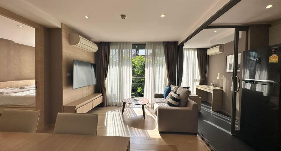 For rent 1 bed condo in Sathon, Bangkok