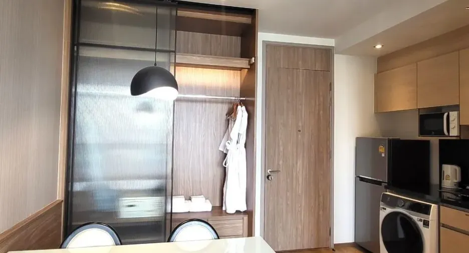 For rent studio condo in Khlong Toei, Bangkok