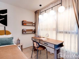 Wohnung zur Miete mit Studio in Huai Khwang, Bangkok