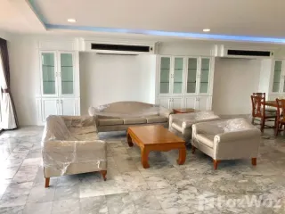 For rent 4 bedrooms condo in Watthana, Bangkok