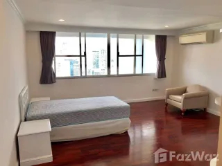 For rent 4 bedrooms condo in Watthana, Bangkok