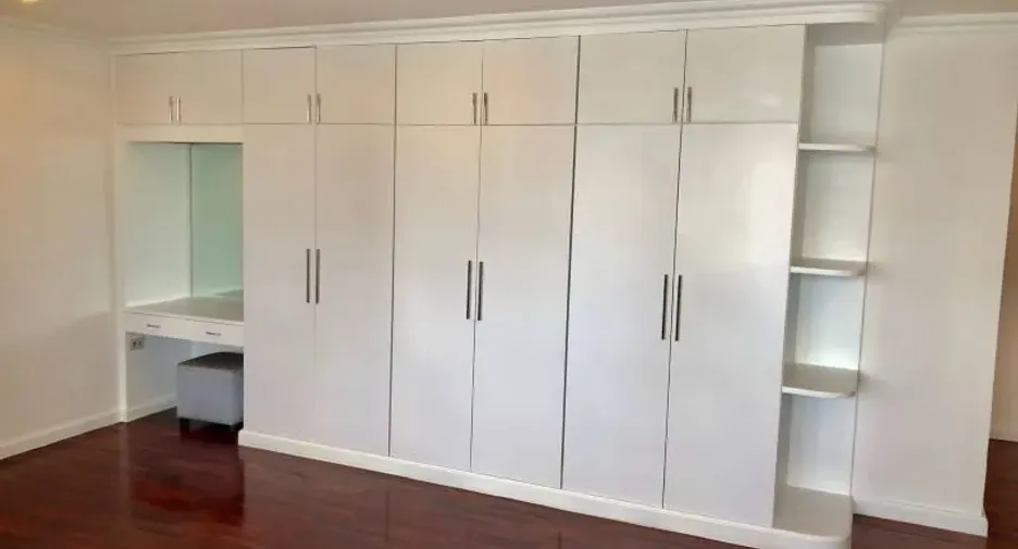 For rent 4 bedrooms condo in Watthana, Bangkok