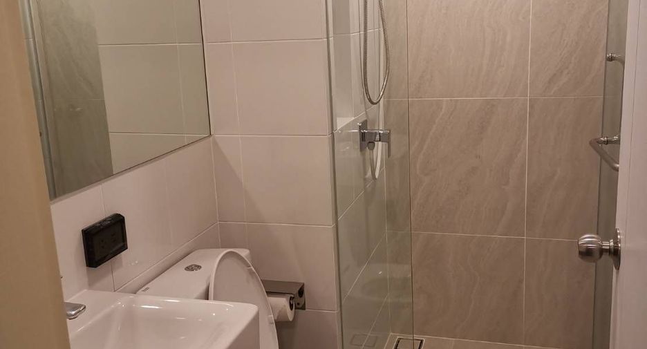 For rent 1 bed condo in Khan Na Yao, Bangkok