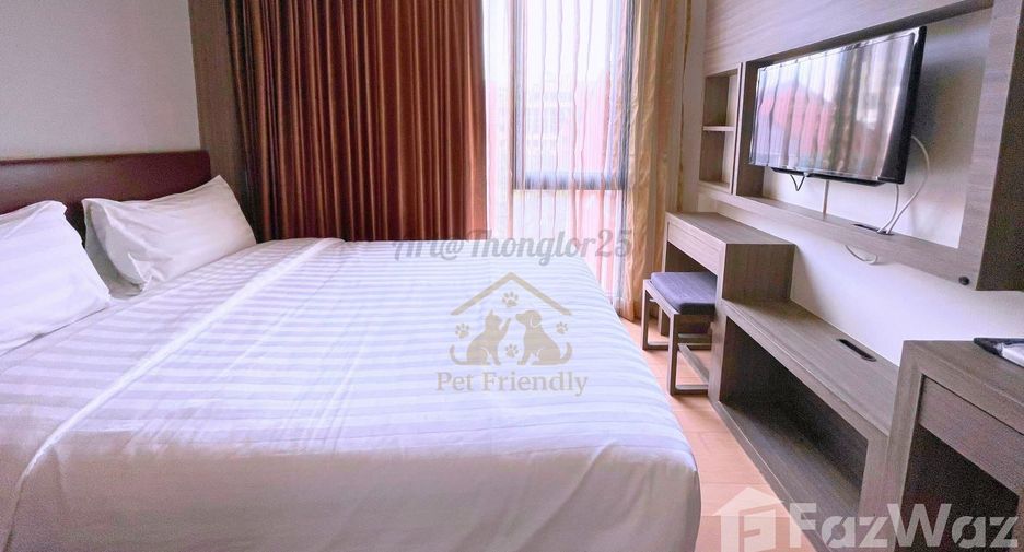 For rent 2 bedrooms condo in Watthana, Bangkok
