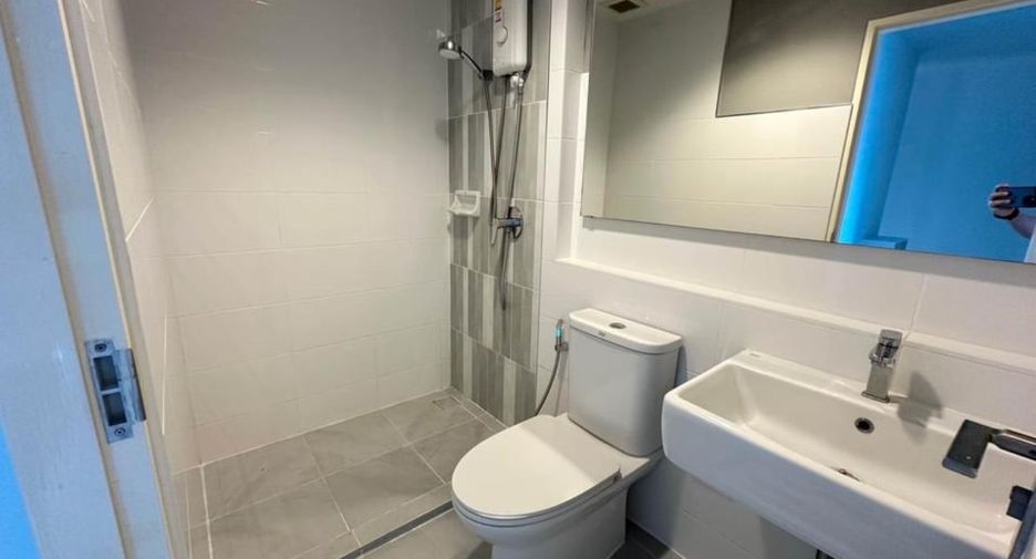For rent 3 bedrooms townhouse in Bang Phli, Samut Prakan