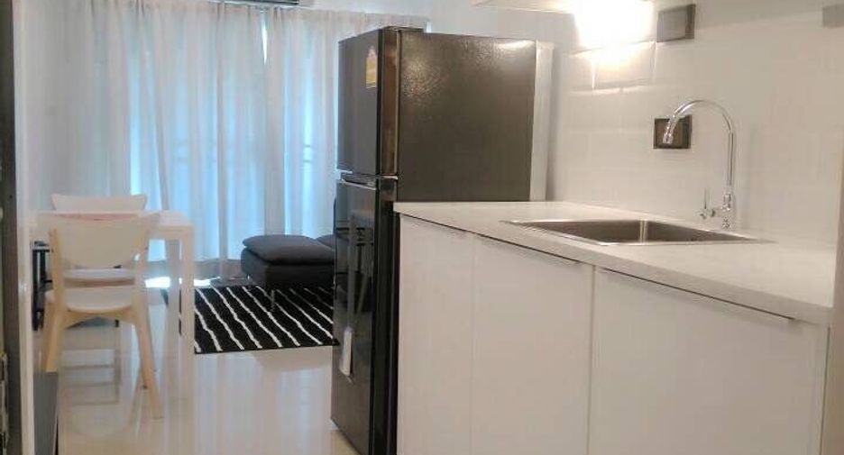 For rent 1 bed condo in Watthana, Bangkok