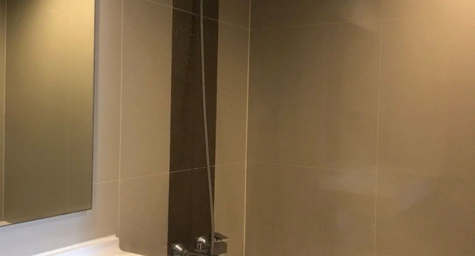 For rent 2 bedrooms condo in Phra Khanong, Bangkok