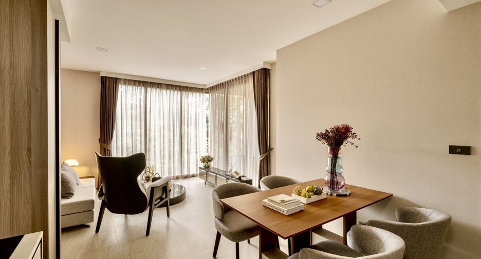 For rent 2 bedrooms condo in Watthana, Bangkok