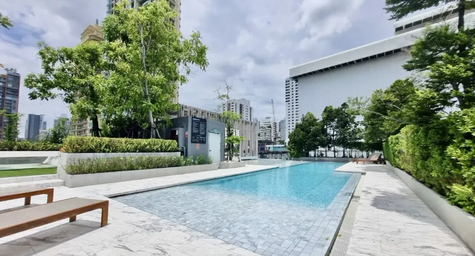 For rent 2 bedrooms condo in Watthana, Bangkok