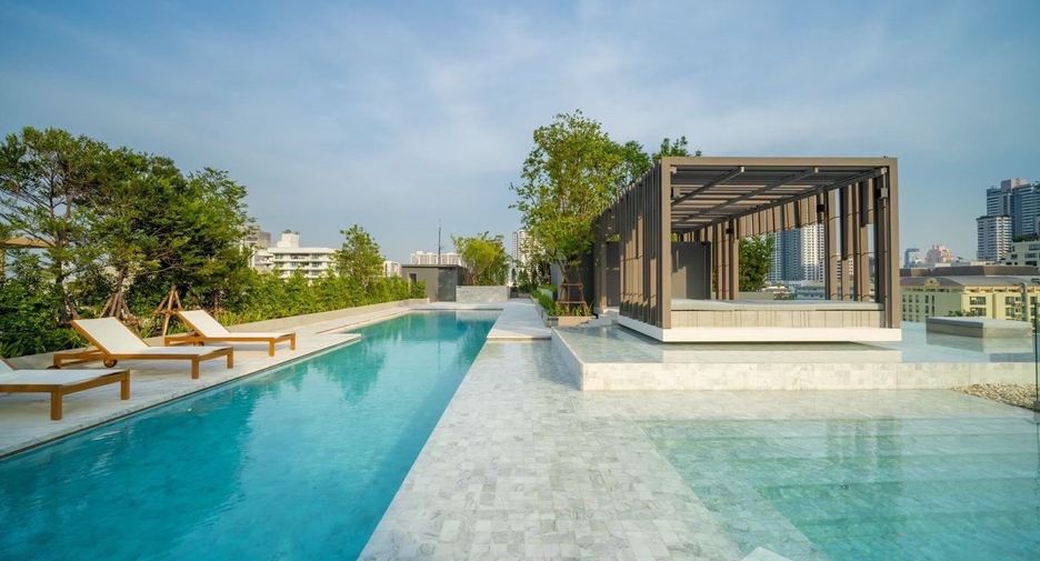 For rent 2 bedrooms condo in Watthana, Bangkok
