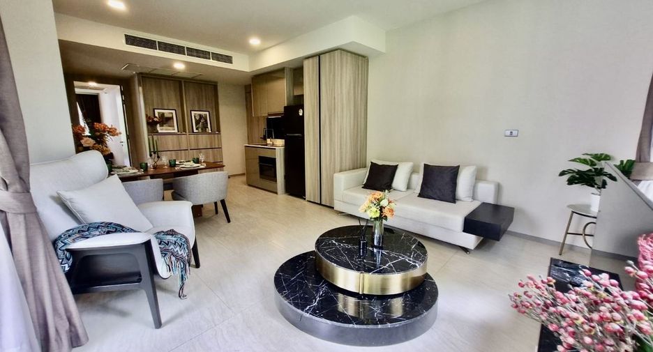 For rent 2 bedrooms condo in Watthana, Bangkok