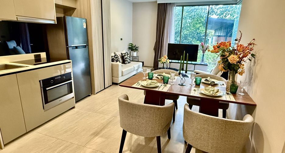 For rent 2 bedrooms condo in Watthana, Bangkok
