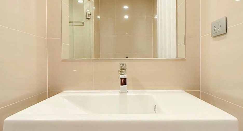 For rent 1 Beds condo in Bang Na, Bangkok