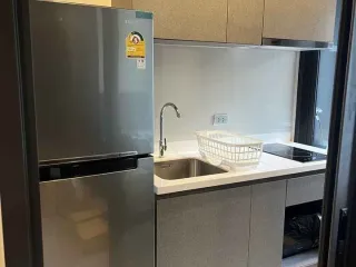 Condo en alquiler de estudio en Huai Khwang, Bangkok