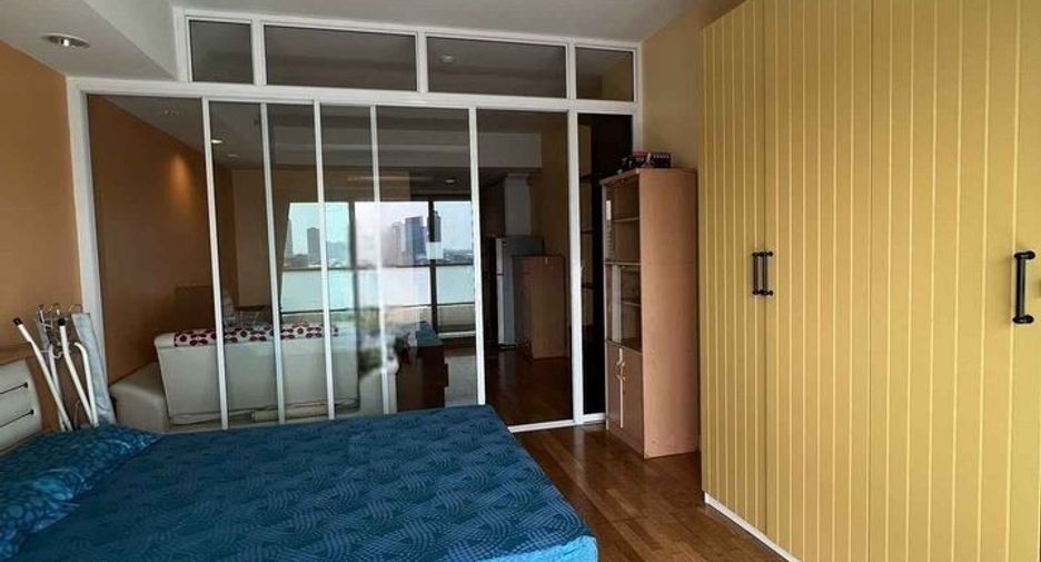 For rent スタジオ condo in Yan Nawa, Bangkok
