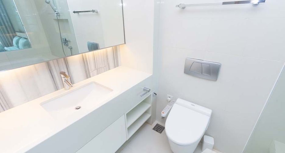 For rent 1 bed condo in Khlong Toei, Bangkok