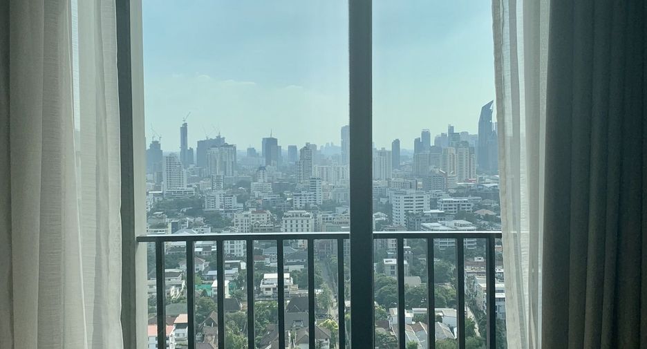 For rent 1 bed condo in Watthana, Bangkok