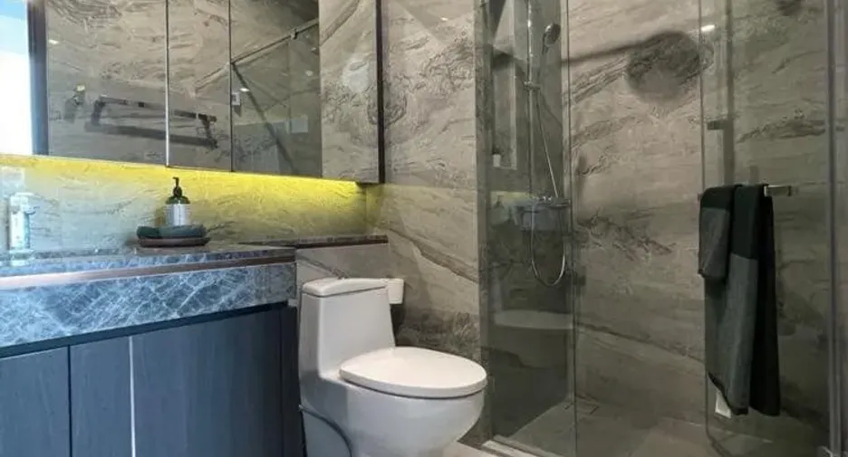 For rent 1 Beds condo in Khlong Toei, Bangkok