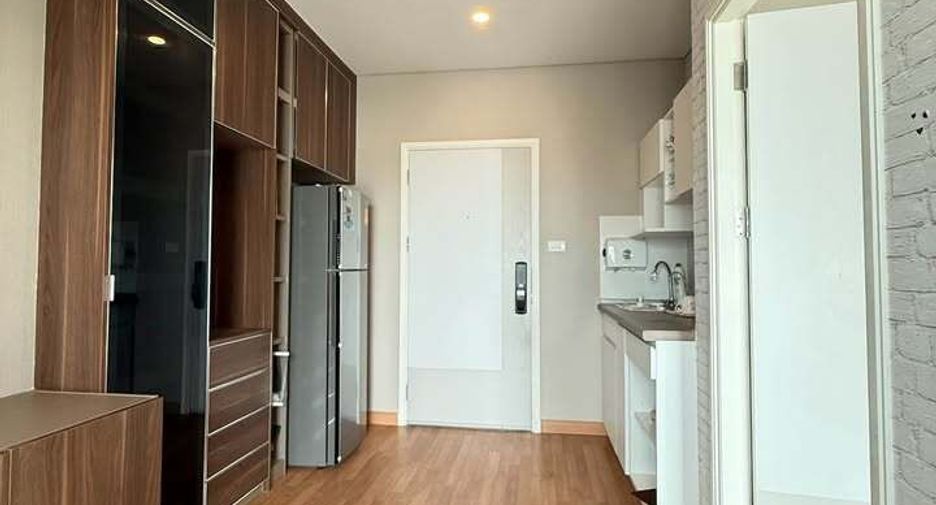 For rent 1 Beds condo in Yan Nawa, Bangkok